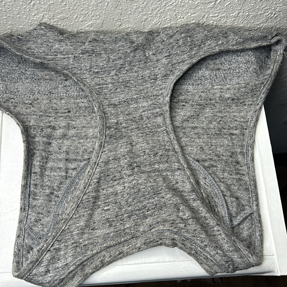 Tank top - Picture 5 of 6